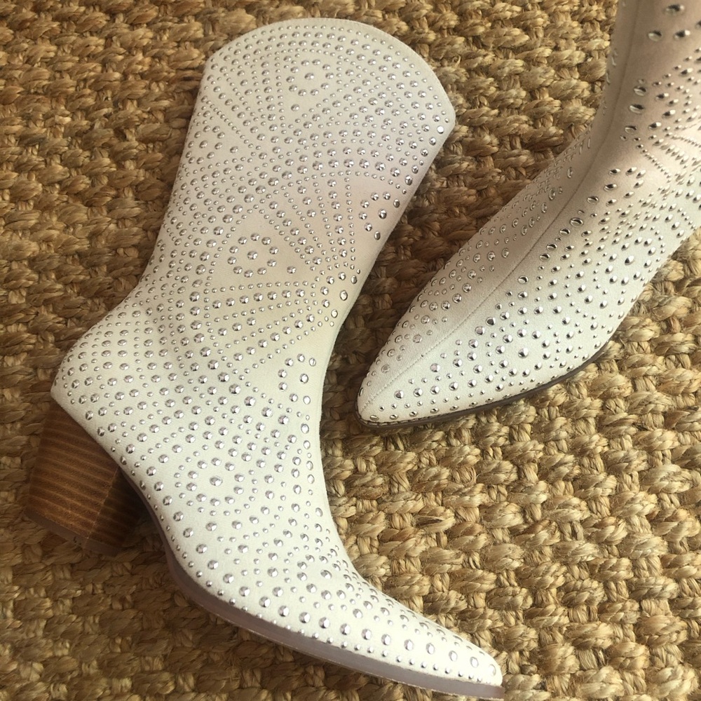 Coconuts by Matisse Twain Western Boot. Studded. Size 9.5